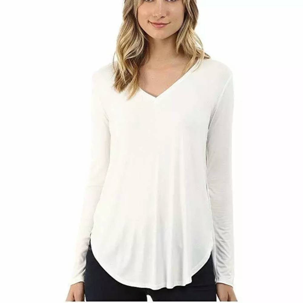 Culture Phit Kierra V-Neck Long Sleeve Cream Top S